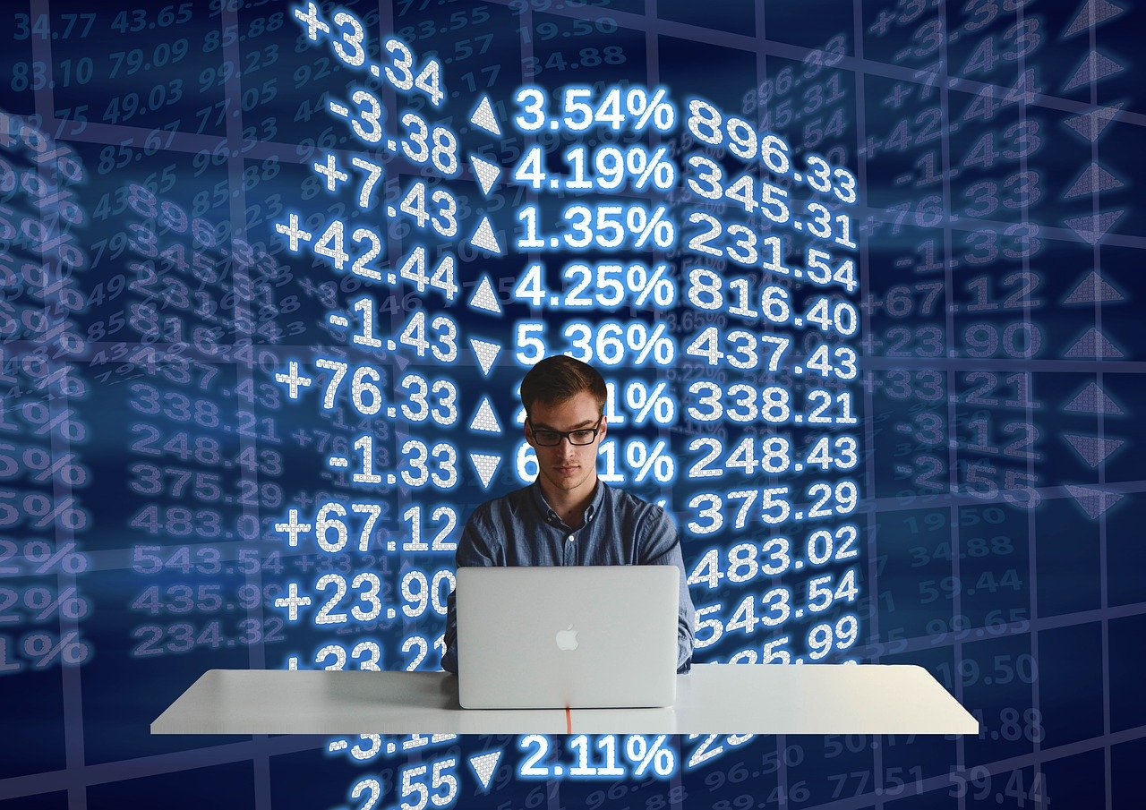 Comex黄金期货价格走势分析及影响因素探究